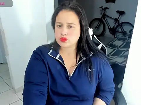 Snapshot of Atenea_19_ chatting on May 2026 05:13:01 AM Atenea 19 online show from May 2026 05:13:01 AM
