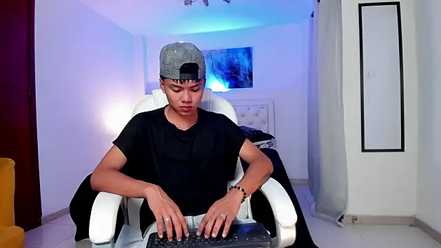 thiagosterling online show from May 2026 09:42:02 PM