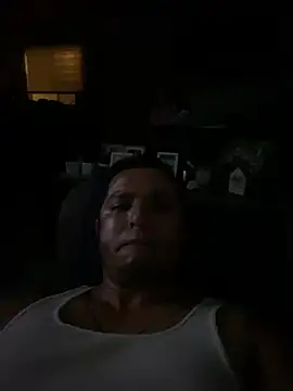 HOTB0Y18 online show from May 2026 07:04:02 AM
