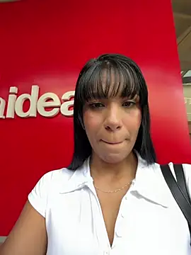 MonserratJons01 online show from May 2026 02:32:01 PM