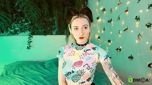 Kira  Cutie online show from May 2026 08:49:01 PM