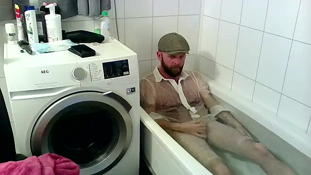 Snapshot of mrmoi1234 chatting on March 2026 06:55:01 PM mrmoi1234 online show from March 2026 06:55:01 PM