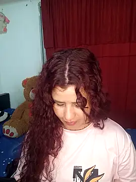 Snapshot of Eimye28Cute chatting on March 2026 03:56:01 AM Eimye28Cute online show from March 2026 03:56:01 AM