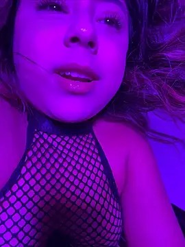 Snapshot of MelodyRey__ chatting on July 2026 12:21:02 AM MelodyRey online show from July 2026 12:21:02 AM