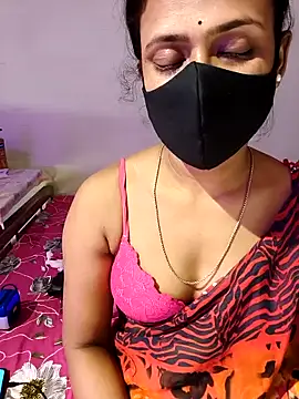 Snapshot of Lena_mahiyaa chatting on May 2026 04:20:01 AM Lena mahiyaa online show from May 2026 04:20:01 AM
