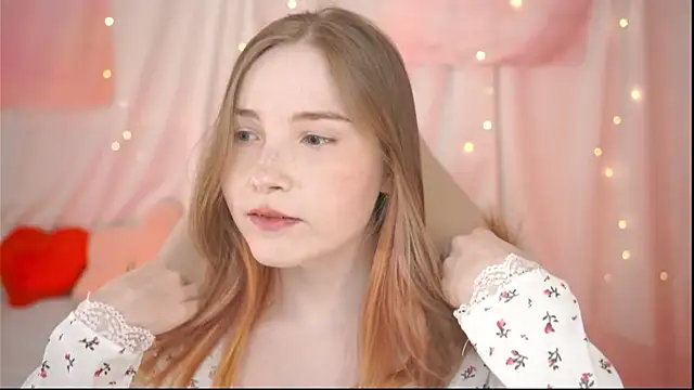 Snapshot of Linallu chatting on April 2026 07:09:01 AM Linallu online show from April 2026 07:09:01 AM