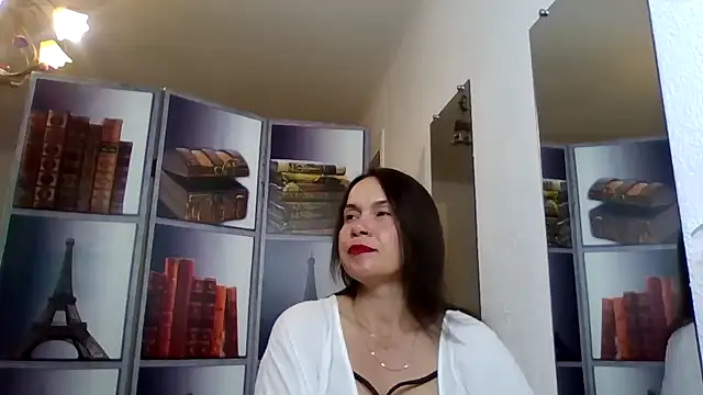 Snapshot of Selena_Moo chatting on May 2026 08:19:01 AM Selena Moo online show from May 2026 08:19:01 AM