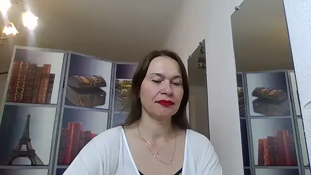 Snapshot of Selena_Moo chatting on May 2026 08:22:02 AM Selena Moo online show from May 2026 08:22:02 AM