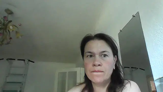 Selena Moo online show from July 2026 05:14:01 AM