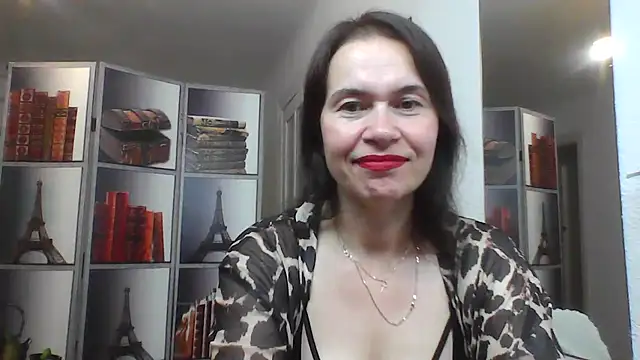 Selena Moo online show from August 2026 09:00:01 AM