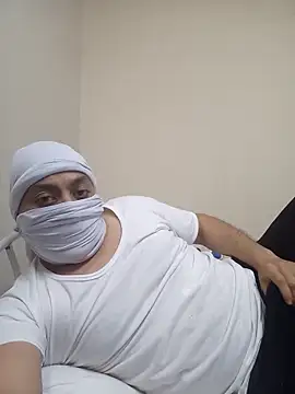 Snapshot of trkk9715 chatting on April 2026 08:46:02 PM trkk9715 online show from April 2026 08:46:02 PM