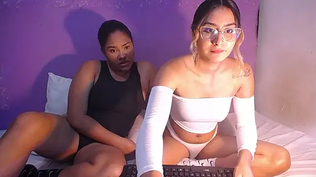 Snapshot of Amara_Diamond_1 chatting on March 2026 02:06:02 AM Amara Diamond 1 online show from March 2026 02:06:02 AM