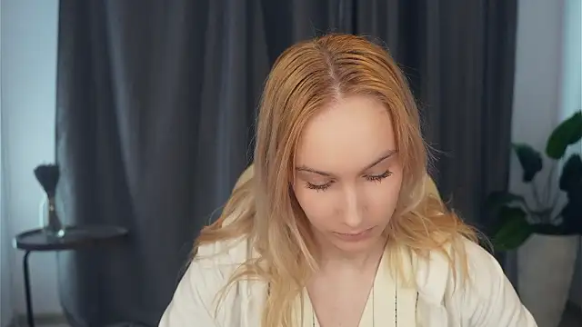 Snapshot of EuraRonchetti chatting on March 2026 11:35:01 AM EuraRonchetti online show from March 2026 11:35:01 AM