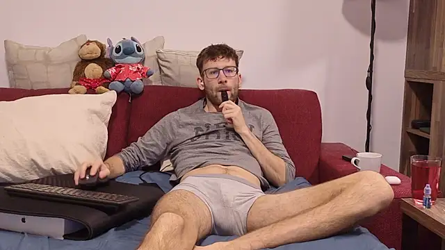 SoloUno0 online show from May 2026 07:41:01 PM