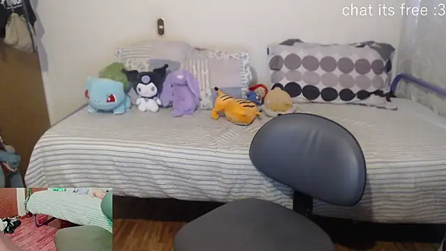 Snapshot of romeo_laurient chatting on May 2026 09:09:02 PM romeo laurient online show from May 2026 09:09:02 PM