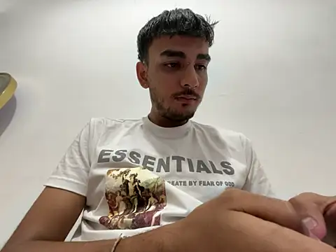 Snapshot of Velvet_man chatting on March 2026 06:08:01 AM Velvet man online show from March 2026 06:08:01 AM