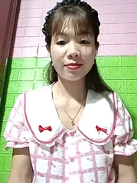 AmyLinee01 online show from June 2026 07:26:02 PM