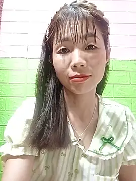 AmyLinee01 online show from June 2026 12:08:01 PM