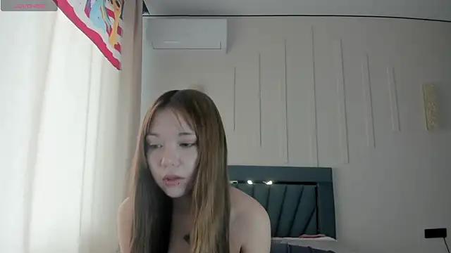 kok0mi online show from May 2026 03:33:01 AM