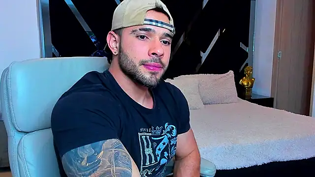 Raytorres online show from March 2026 10:15:01 PM