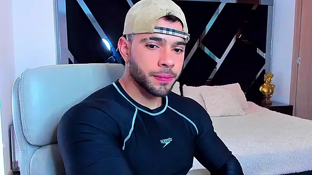 Raytorres online show from April 2026 08:00:02 PM