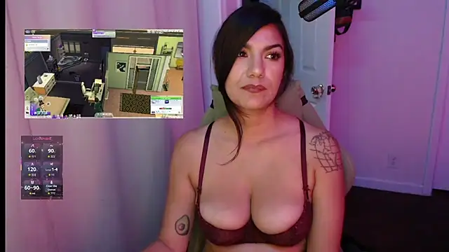 Snapshot of sweetRoxie chatting on May 2026 11:45:02 PM sweetRoxie online show from May 2026 11:45:02 PM