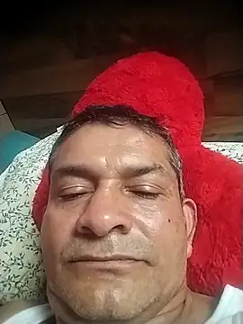 Snapshot of luving75 chatting on March 2026 10:02:02 PM luving75 online show from March 2026 10:02:02 PM