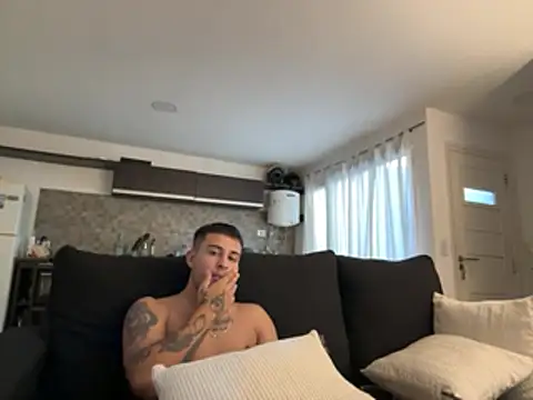 lunaris18 online show from March 2026 08:58:02 PM