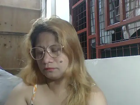 Snapshot of PinayChristine chatting on May 2026 05:55:02 PM PinayChristine online show from May 2026 05:55:02 PM