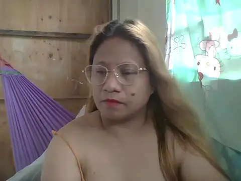 Snapshot of PinayChristine chatting on June 2026 02:02:02 AM PinayChristine online show from June 2026 02:02:02 AM