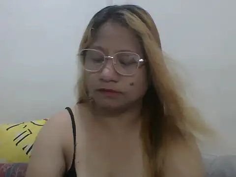 Snapshot of PinayChristine chatting on June 2026 02:36:02 AM PinayChristine online show from June 2026 02:36:02 AM