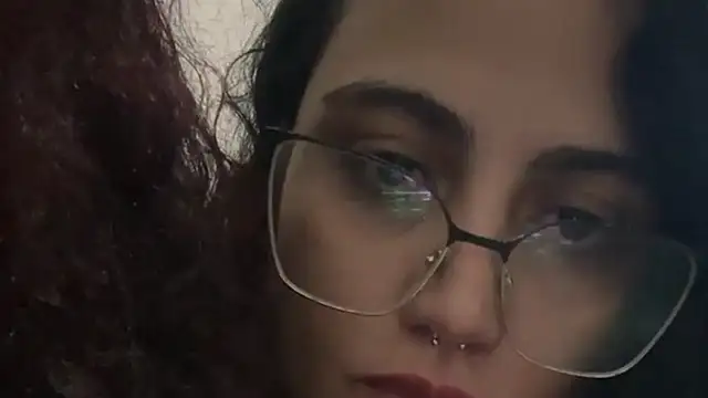 Snapshot of MENINAS_70 chatting on June 2026 10:26:01 PM MENINAS 70 online show from June 2026 10:26:01 PM