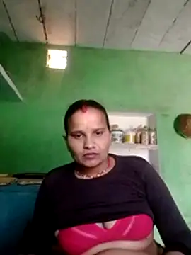 Shivani09900 online show from June 2026 07:39:01 AM
