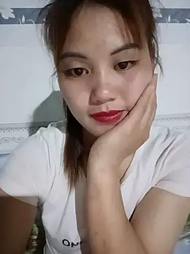 Snapshot of meg_06 chatting on May 2026 03:30:01 PM meg 06 online show from May 2026 03:30:01 PM