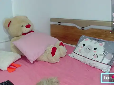 honey-blossom online show from April 2026 06:49:02 PM