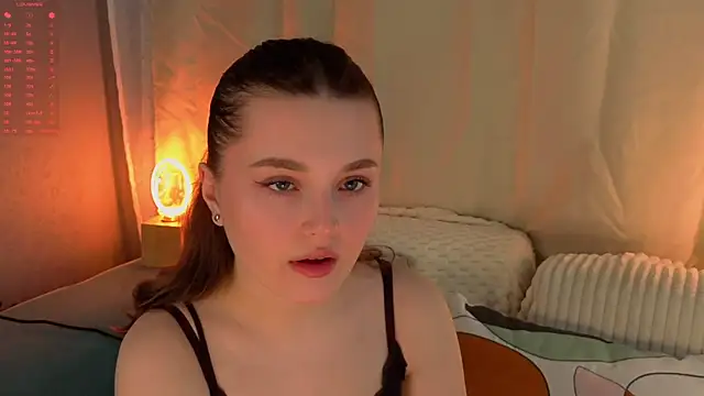 LorriMonz online show from June 2026 01:29:01 AM