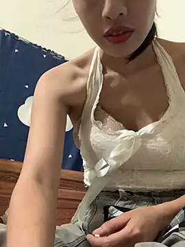 Snapshot of Sapphire-zz chatting on May 2026 02:29:02 AM Sapphire-zz online show from May 2026 02:29:02 AM