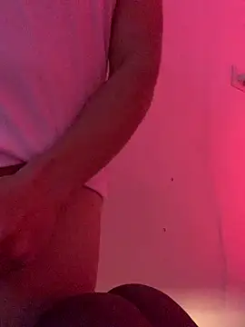 Snapshot of hpcouplee420 chatting on April 2026 09:54:01 AM hpcouplee420 online show from April 2026 09:54:01 AM