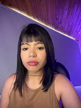 Snapshot of Violetaa_pink18 chatting on April 2026 03:44:01 PM Violetaa pink18 online show from April 2026 03:44:01 PM