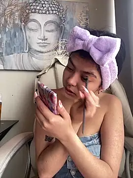Snapshot of Violetaa_pink18 chatting on May 2026 03:17:01 PM Violetaa pink18 online show from May 2026 03:17:01 PM