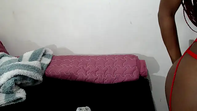 Snapshot of SexyPetite_22 chatting on May 2026 04:50:01 AM SexyPetite 22 online show from May 2026 04:50:01 AM