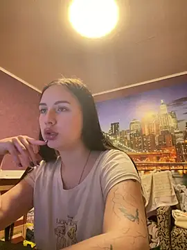 Snapshot of Avellya chatting on March 2026 09:53:02 PM Avellya online show from March 2026 09:53:02 PM