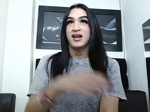 karla lovera online show from June 2026 07:58:02 PM
