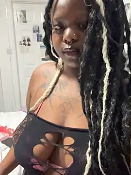 Snapshot of Nyla_xox chatting on June 2026 09:40:01 PM Nyla xox online show from June 2026 09:40:01 PM
