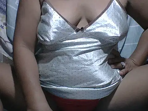 Snapshot of PinayCherry chatting on April 2026 02:03:01 PM PinayCherry online show from April 2026 02:03:01 PM