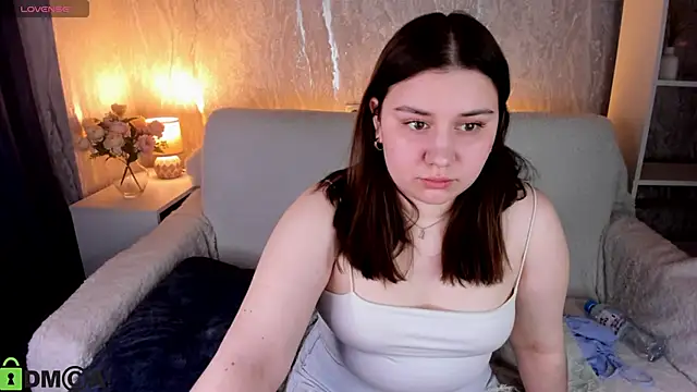 Snapshot of Maya_Raay chatting on April 2026 01:14:01 AM Maya Raay online show from April 2026 01:14:01 AM