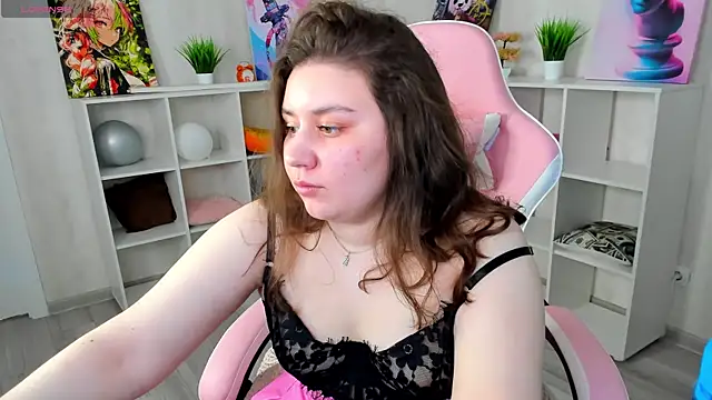 Snapshot of Maya_Raay chatting on April 2026 02:09:02 AM Maya Raay online show from April 2026 02:09:02 AM