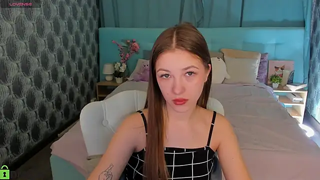 Miss Shanel online show from April 2026 01:10:01 AM