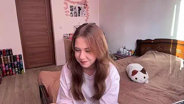NyelleSpir online show from May 2026 03:20:02 PM