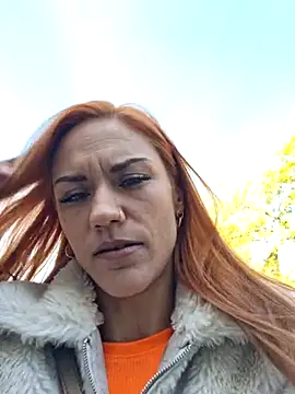 SlimBellaOfficial online show from April 2026 11:01:01 AM